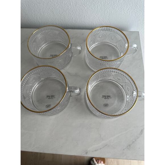 Large vintage style mugs bowls clear w/gold trim X4 beautiful - Picture 2 of 5